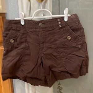 Brown shorts